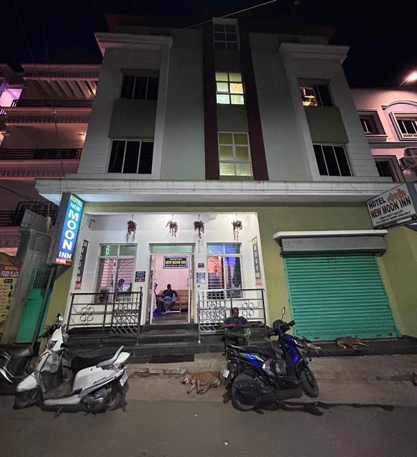 Oyo Flagship Hotel New Moon Inn Puri Buitenkant foto